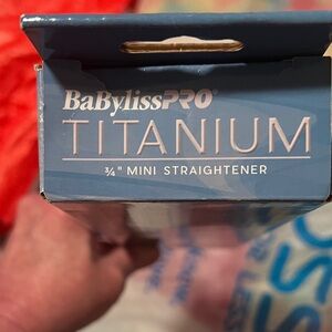 BaBylissPRO Titanium Mini Hair Straightener - Black